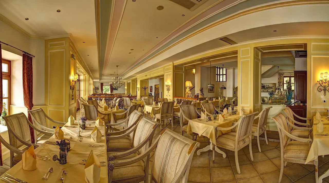 Hotel Miramar Abbázia 4*,  Horvátország