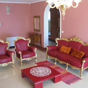 Villa Raisa