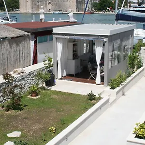 Studio Tironi 2 -sonja , Trogir Croatia